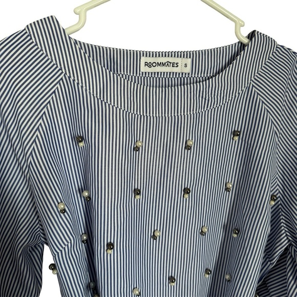 Roommates Pearl blouse, blue color, small size, very good condition - Picture 3 of 4